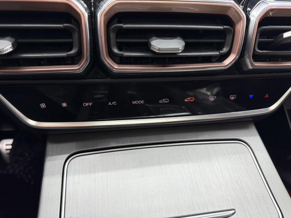 Jetour X70 PLUS 2021 #8 Jetour X70 PLUS 2021 car image #8