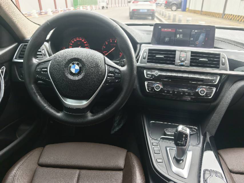 BMW 3 Series 2018 #8 BMW 3 Series 2018 imagen de coche #8