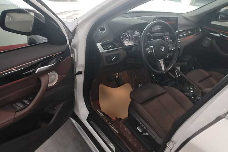 BMW X1 2021 car image #16