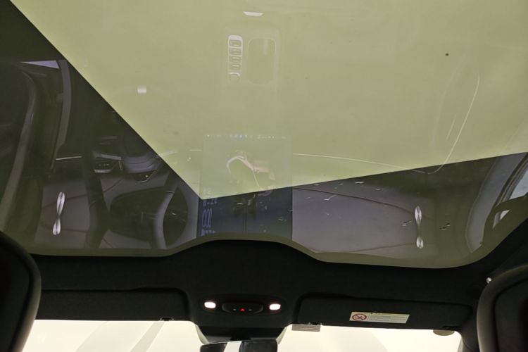 MI SU7 2025 car image #18