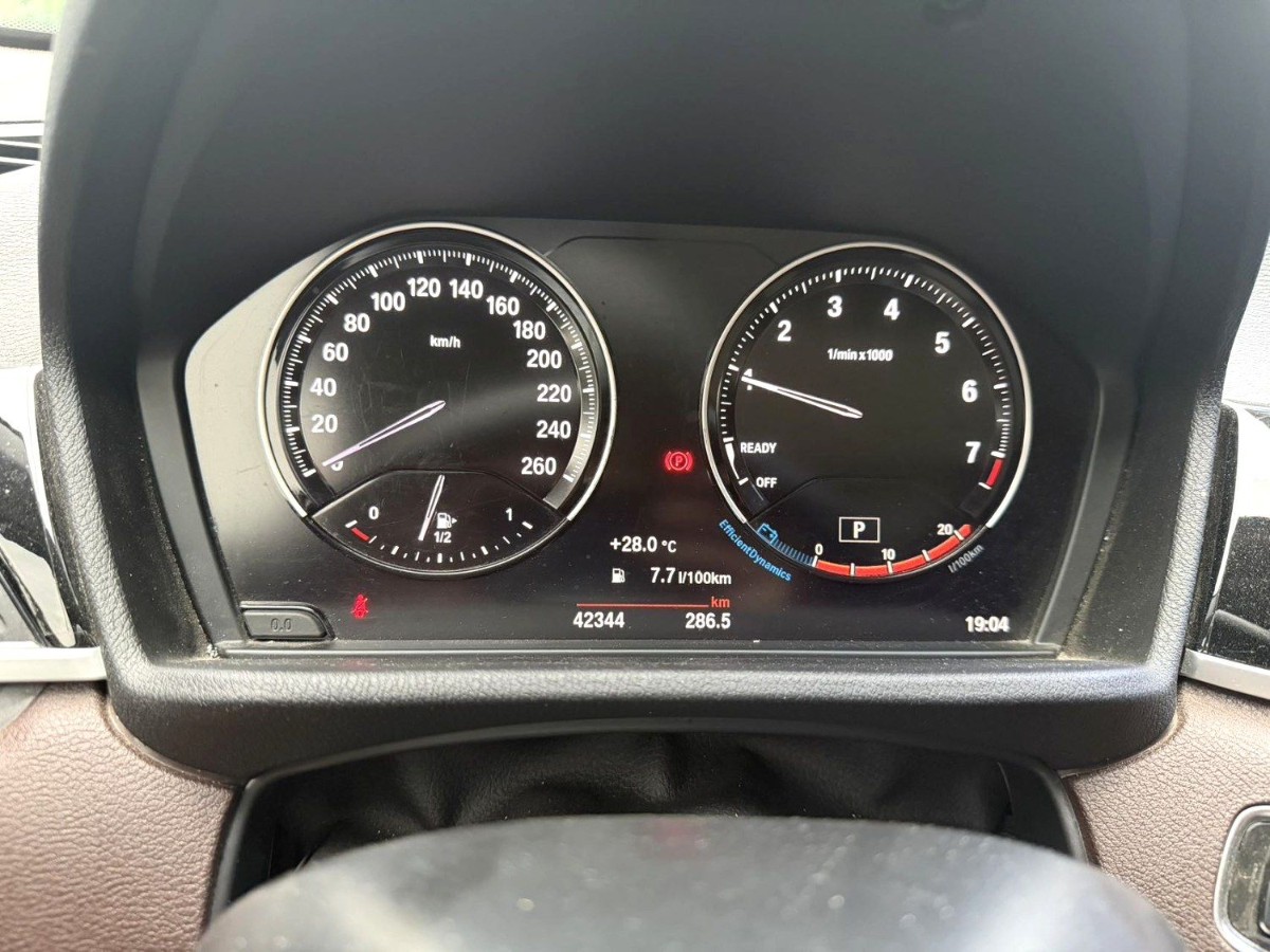 BMW X1 2022 car image #8