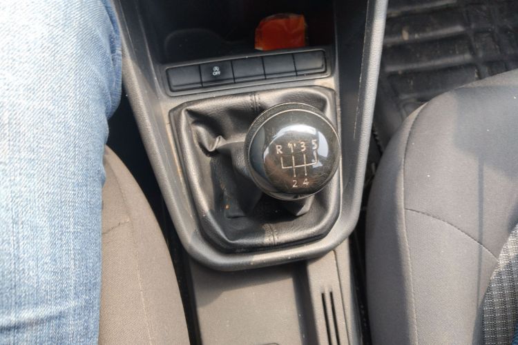 Volkswagen Santana 2019 car image #18