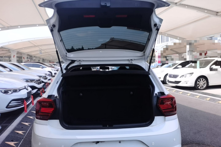 Volkswagen Polo 2023 car image #19