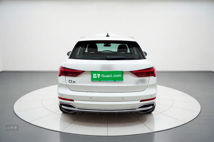 Audi Q3 2019 car image #6