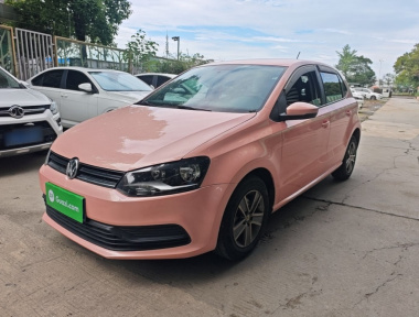 Volkswagen Polo 2015 Volkswagen Polo 2015 car image