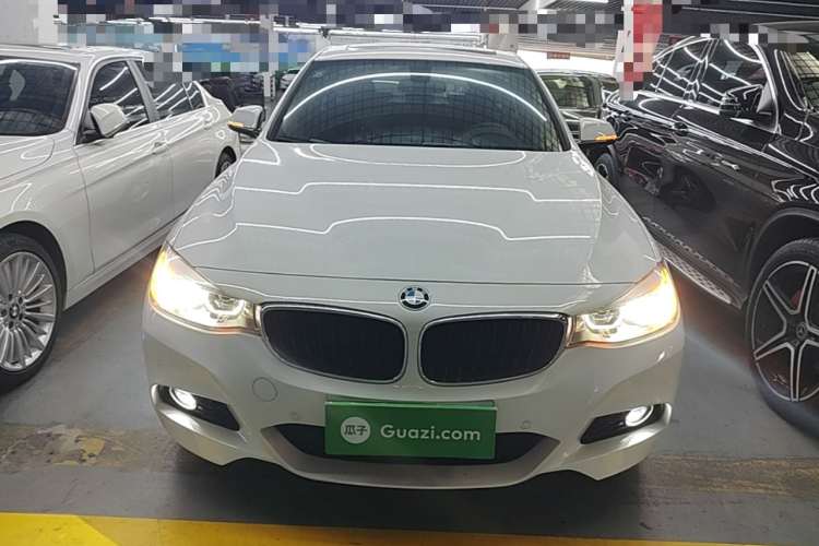 BMW 3 Series GT 2019 #3 BMW 3 Series GT 2019 car image #3