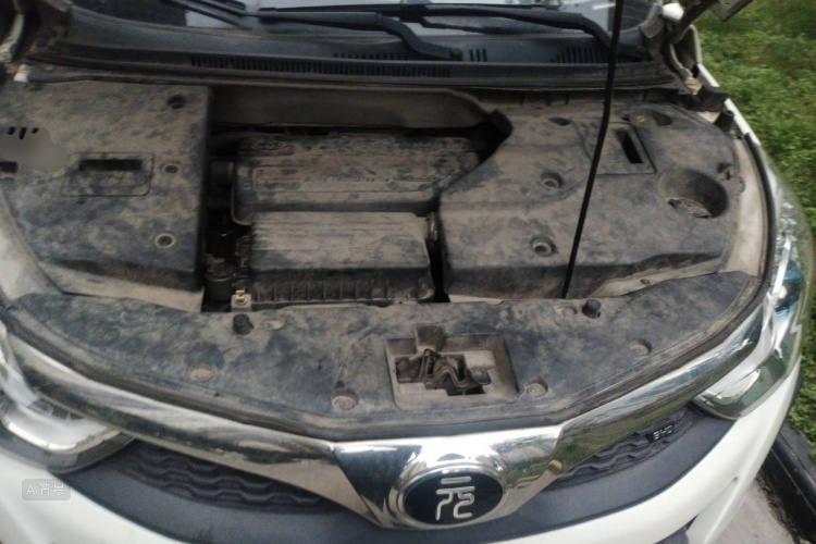 BYD Yuan 2016 #22 BYD Yuan 2016 immagine di auto #22