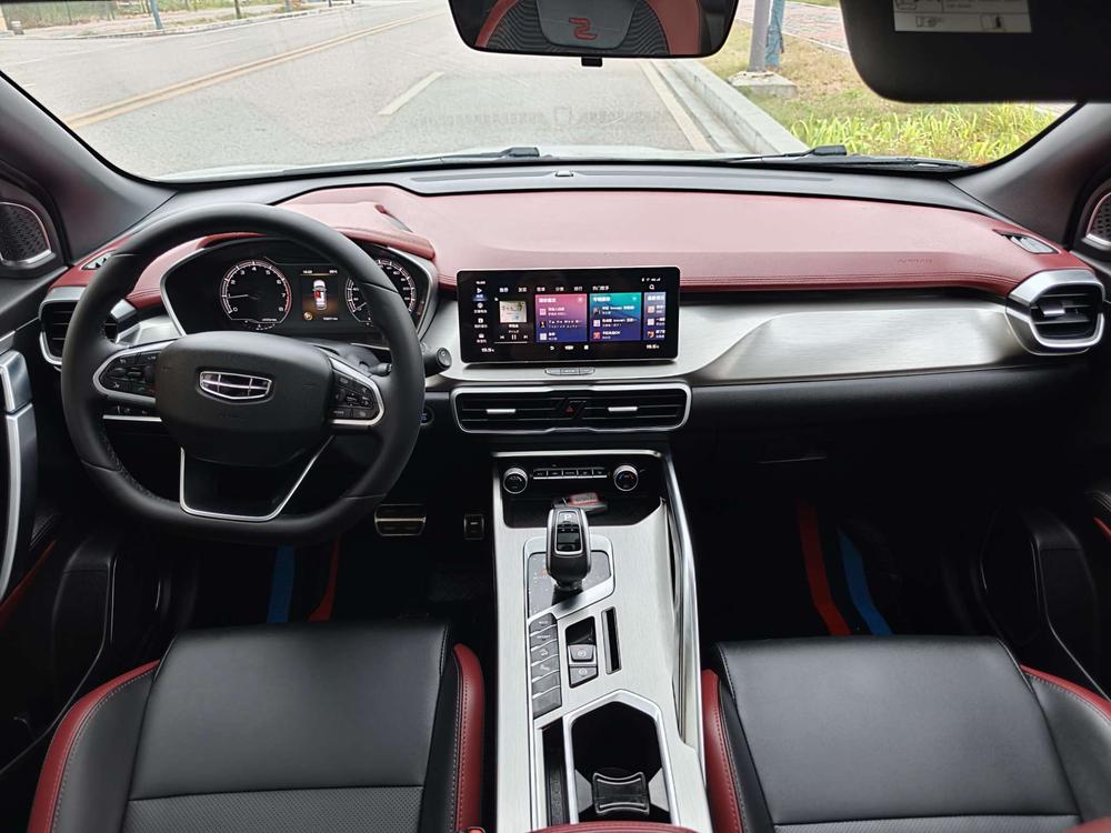 GEELY Coolray 2020 immagine di auto #6
