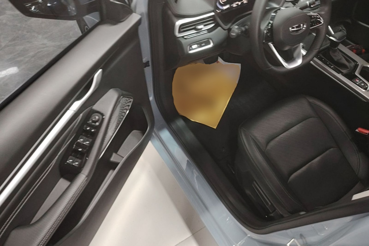 GEELY Emgrand 2024 car image #16