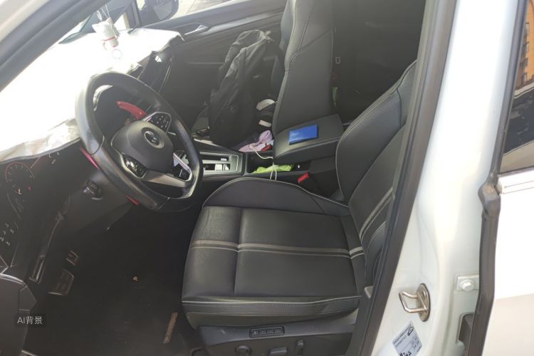 Volkswagen Golf 2022 car image #17