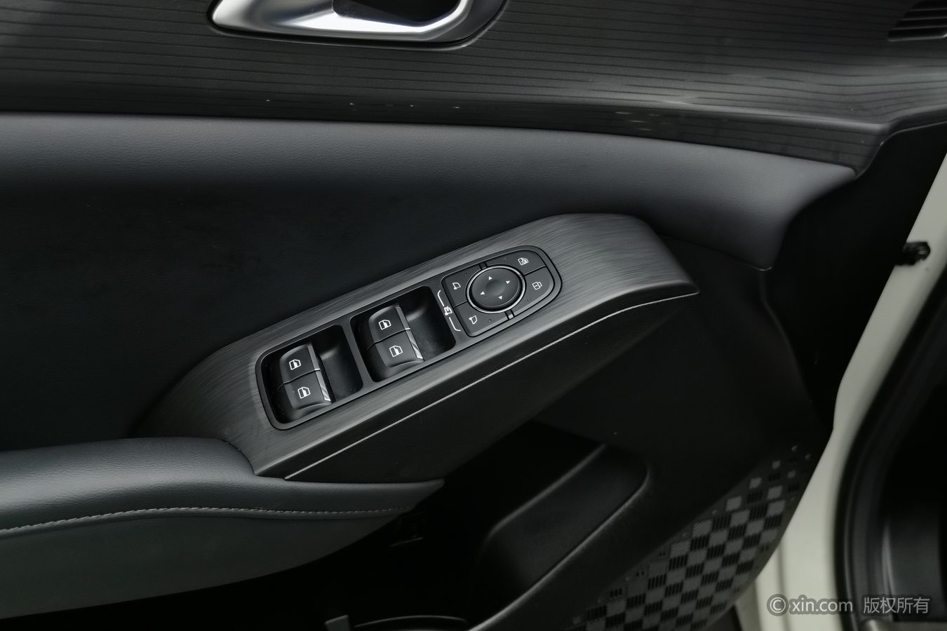 Haval H6L 2025 #9 Haval H6L 2025 car image #9