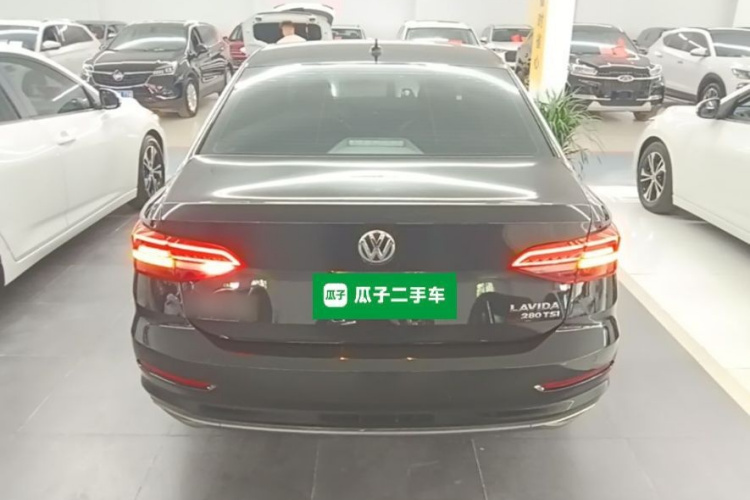 Volkswagen Lavida 2019 #6 Volkswagen Lavida 2019 car image #6