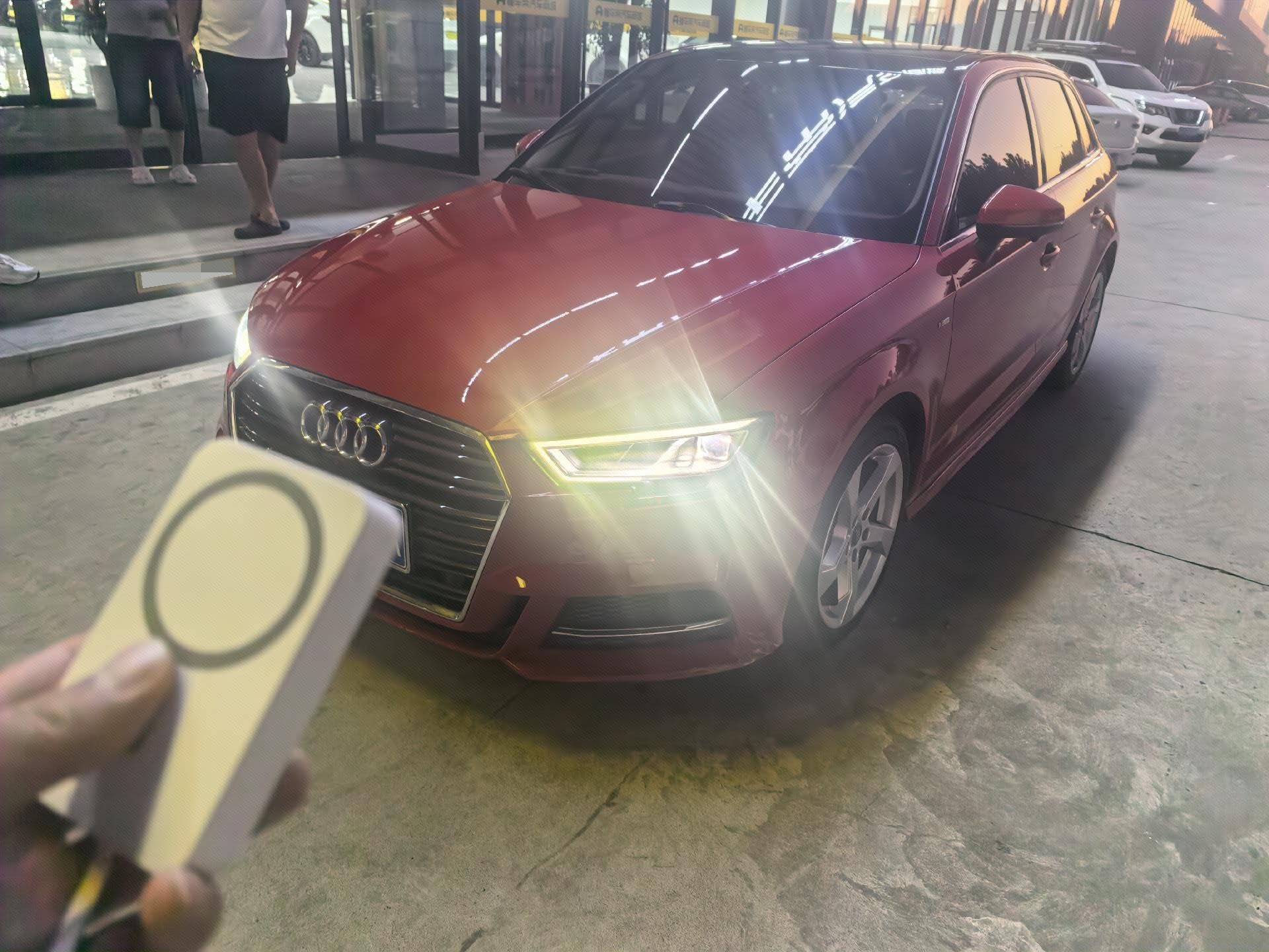 Audi A3 2019 car image 