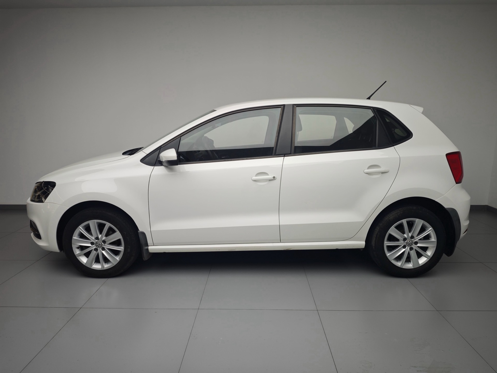 Volkswagen Polo 2015 immagine di auto #10