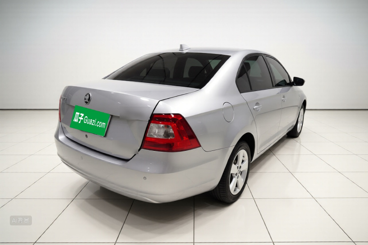 Skoda Rapid 2015 #7 Skoda Rapid 2015 image de voiture #7