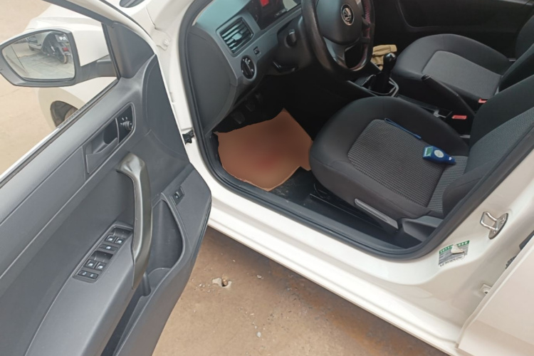 Volkswagen Santana 2018 #16 Volkswagen Santana 2018 car image #16