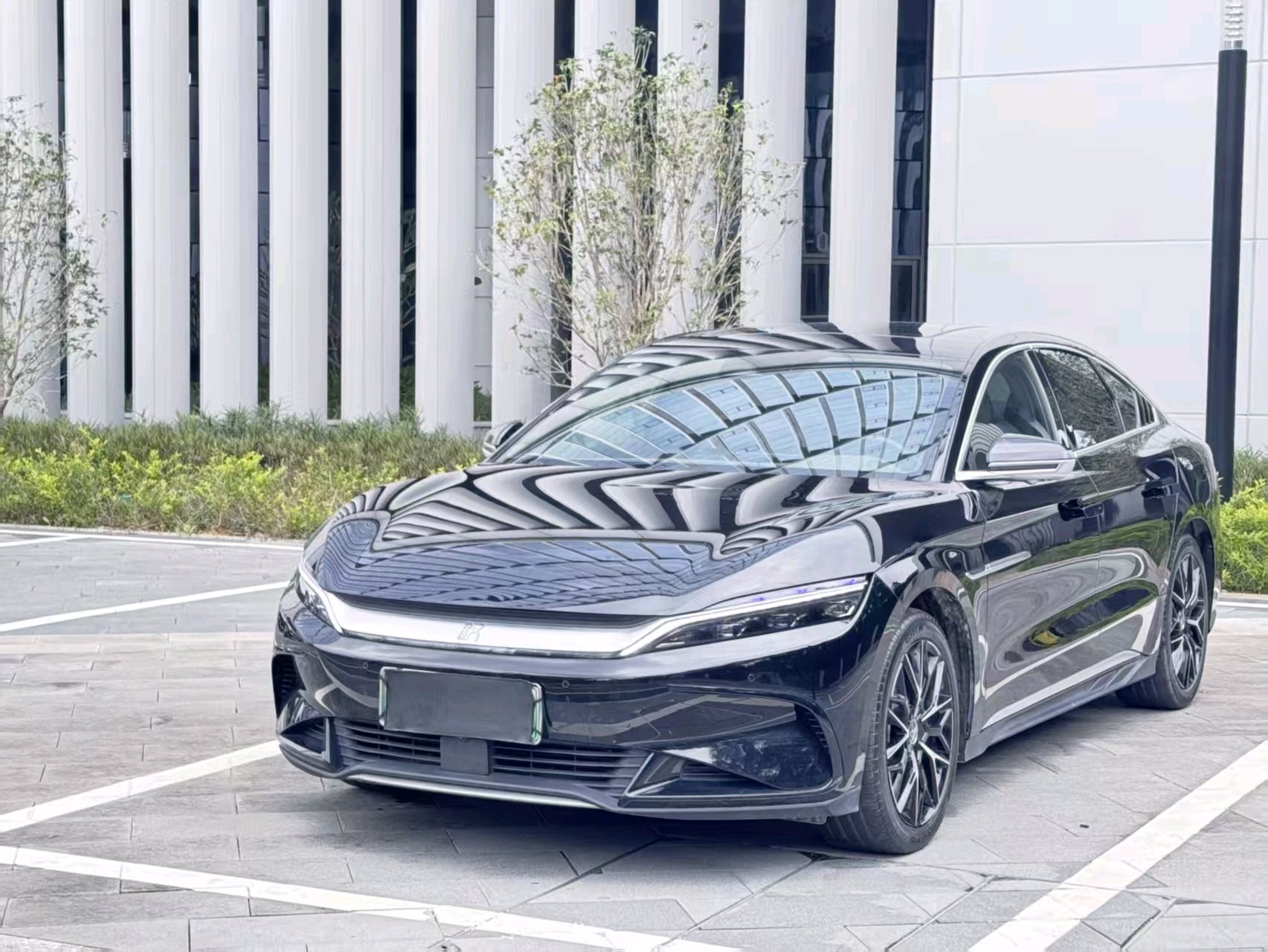 BYD Han 2024 car image 