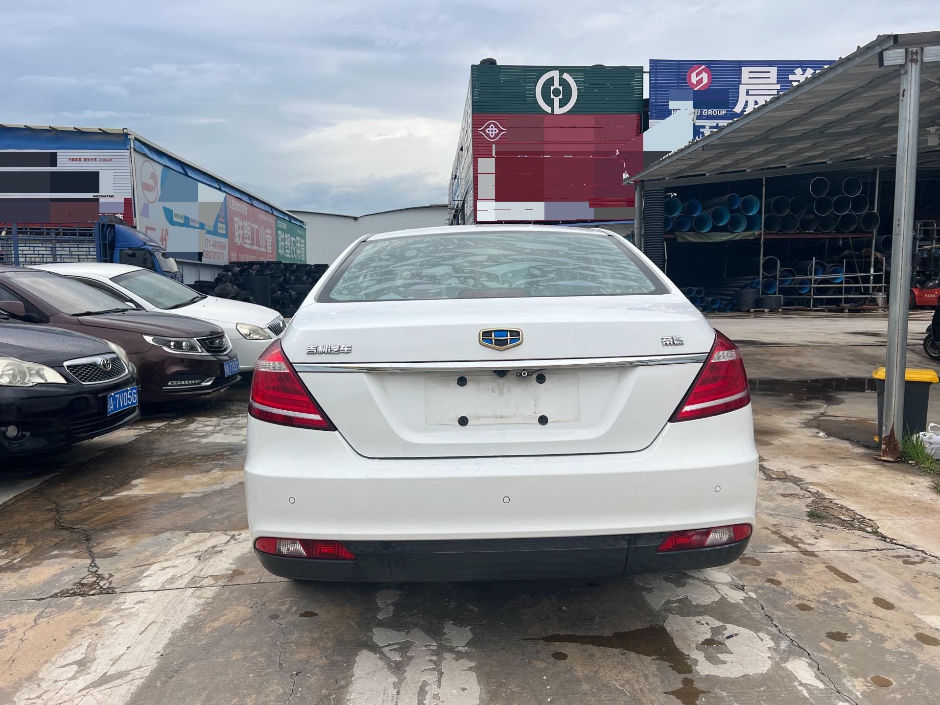 GEELY Emgrand 2016 car image #8