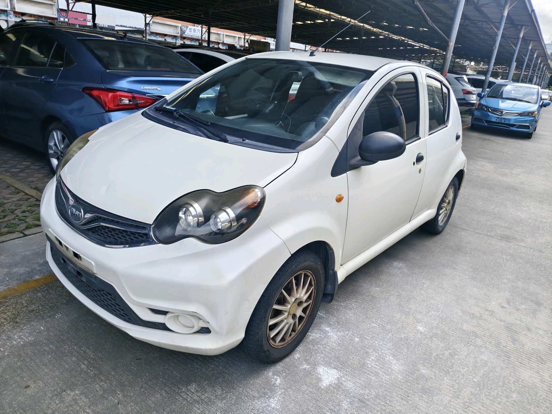 BYD F0 2016 car image 