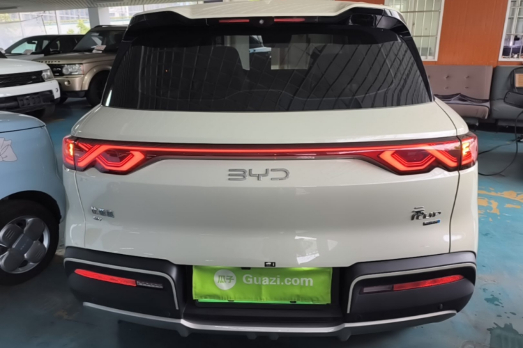 BYD YuanUP 2025 #6 BYD YuanUP 2025 car image #6