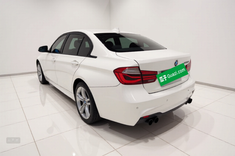 BMW 3 Series 2018 car image #5