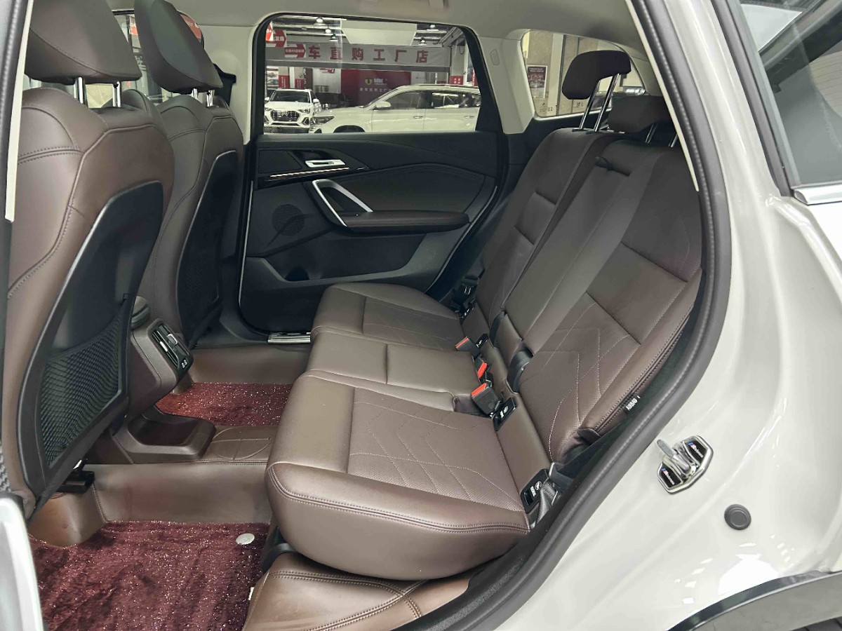 BMW X1 2025 #2 BMW X1 2025 car image #2