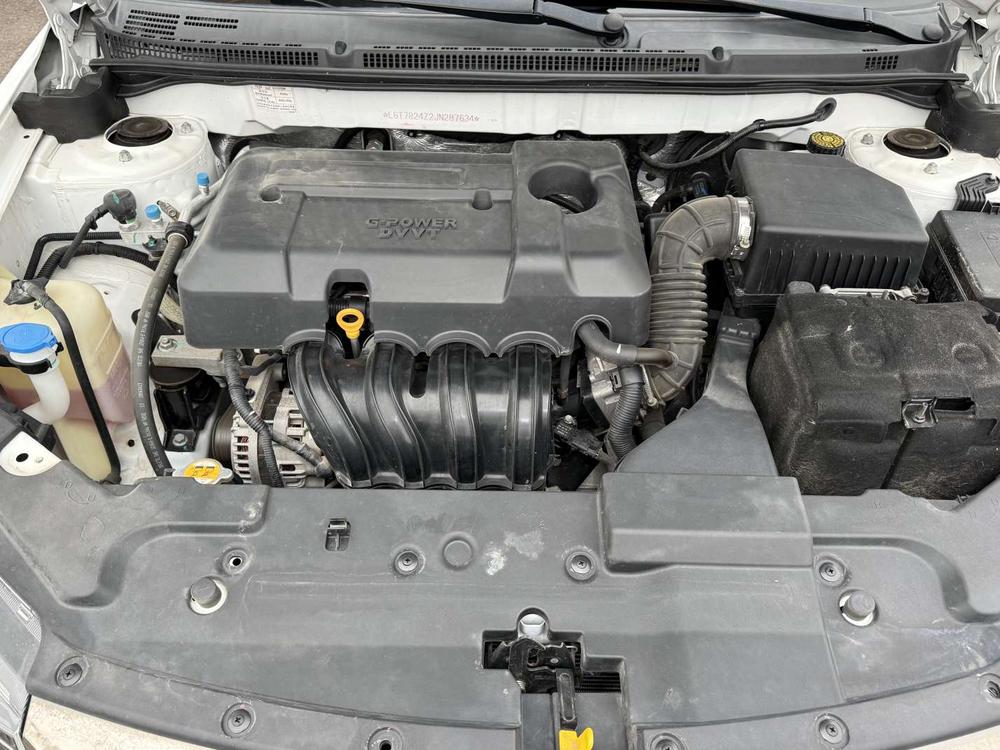 GEELY Emgrand 2018 car image #9