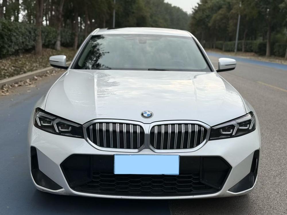 BMW 3 Series 2022 imagem de carro #2