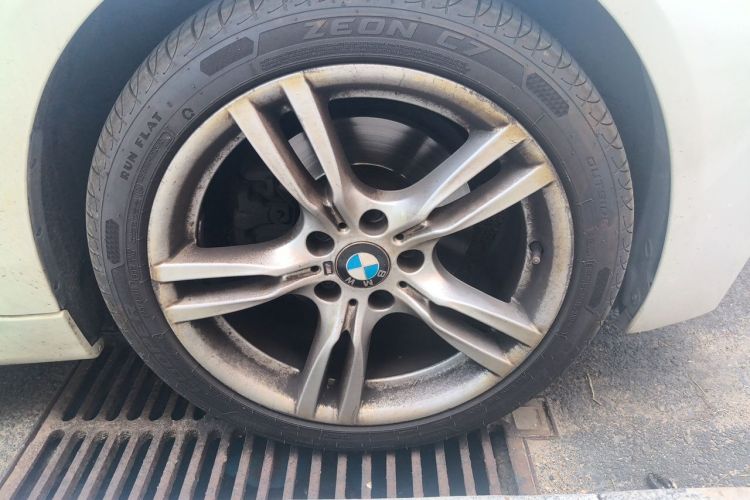 BMW 3 Series 2018 #6 BMW 3 Series 2018 car image #6