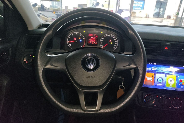 Volkswagen Santana 2020 car image #15