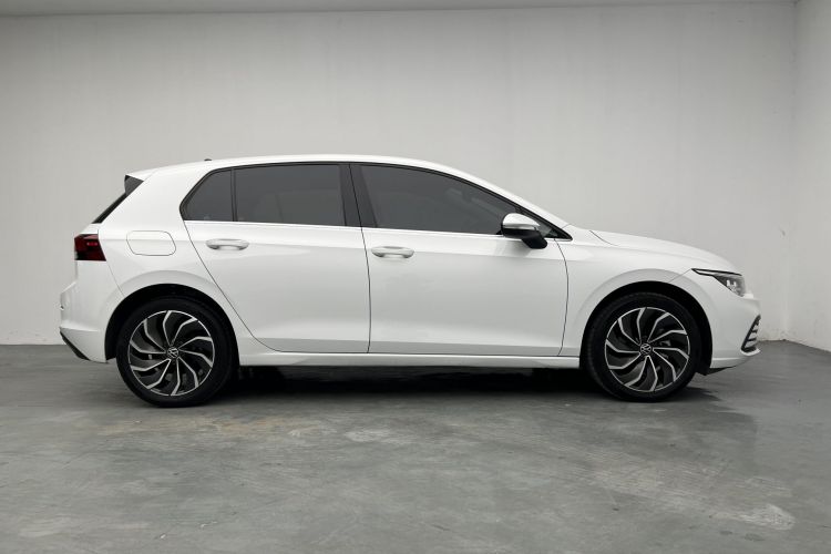 Volkswagen Golf 2023 #12 Volkswagen Golf 2023 car image #12