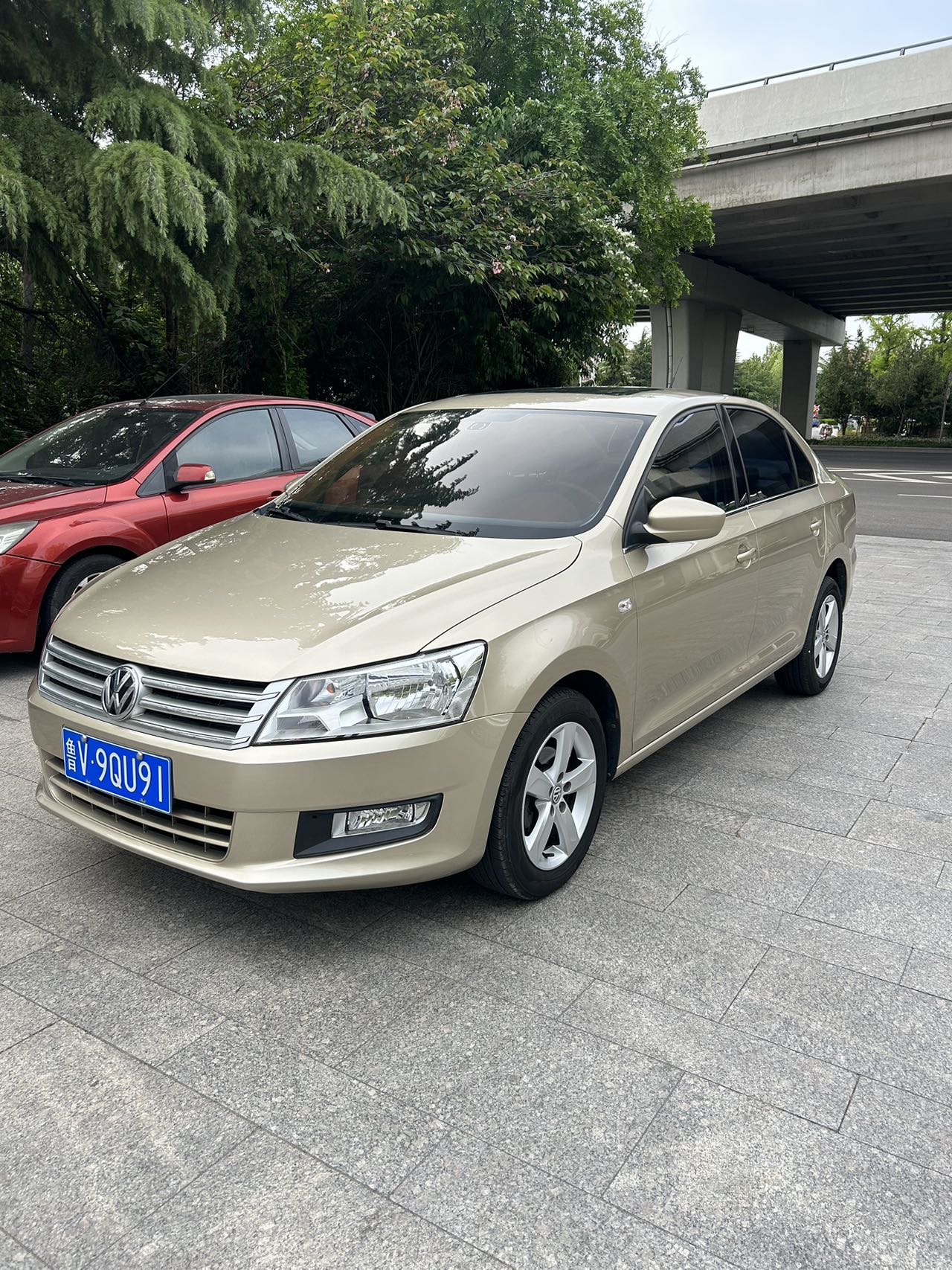 Volkswagen Santana 2015 car image 