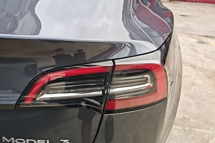 Tesla Model 3 2023 car image #8
