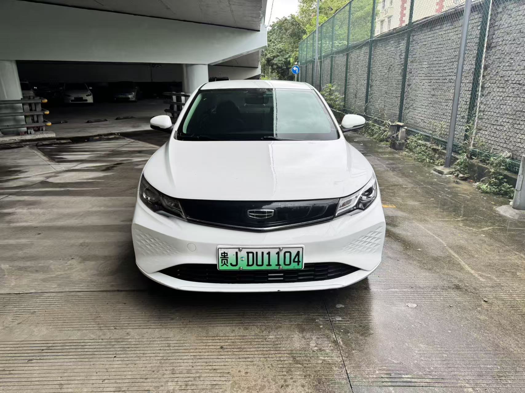 GEELY Emgrand New Energy 2023 #2 GEELY Emgrand New Energy 2023 صورة سيارة #2