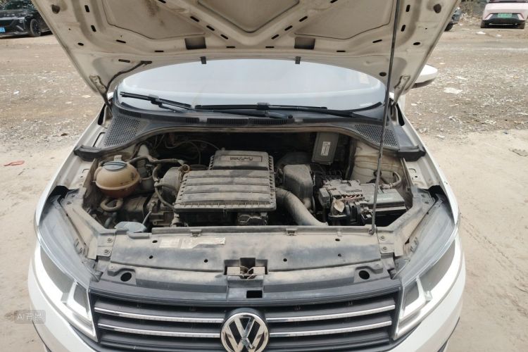 Volkswagen Santana 2017 car image #22