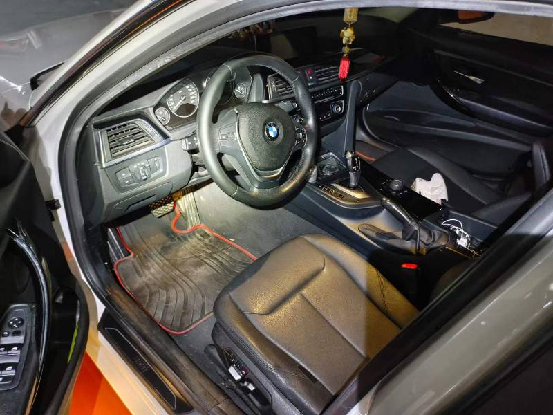 BMW 3 Series 2017 #3 BMW 3 Series 2017 car image #3