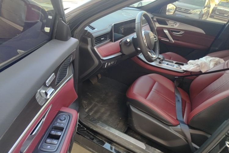 Jetour X70 PLUS 2025 car image #16