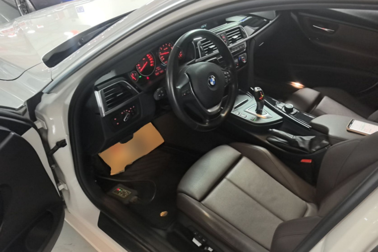BMW 3 Series 2018 #16 BMW 3 Series 2018 image de voiture #16