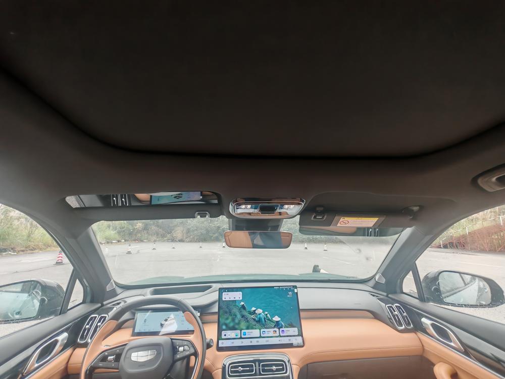 GEELY Boyue L 2025 car image #17
