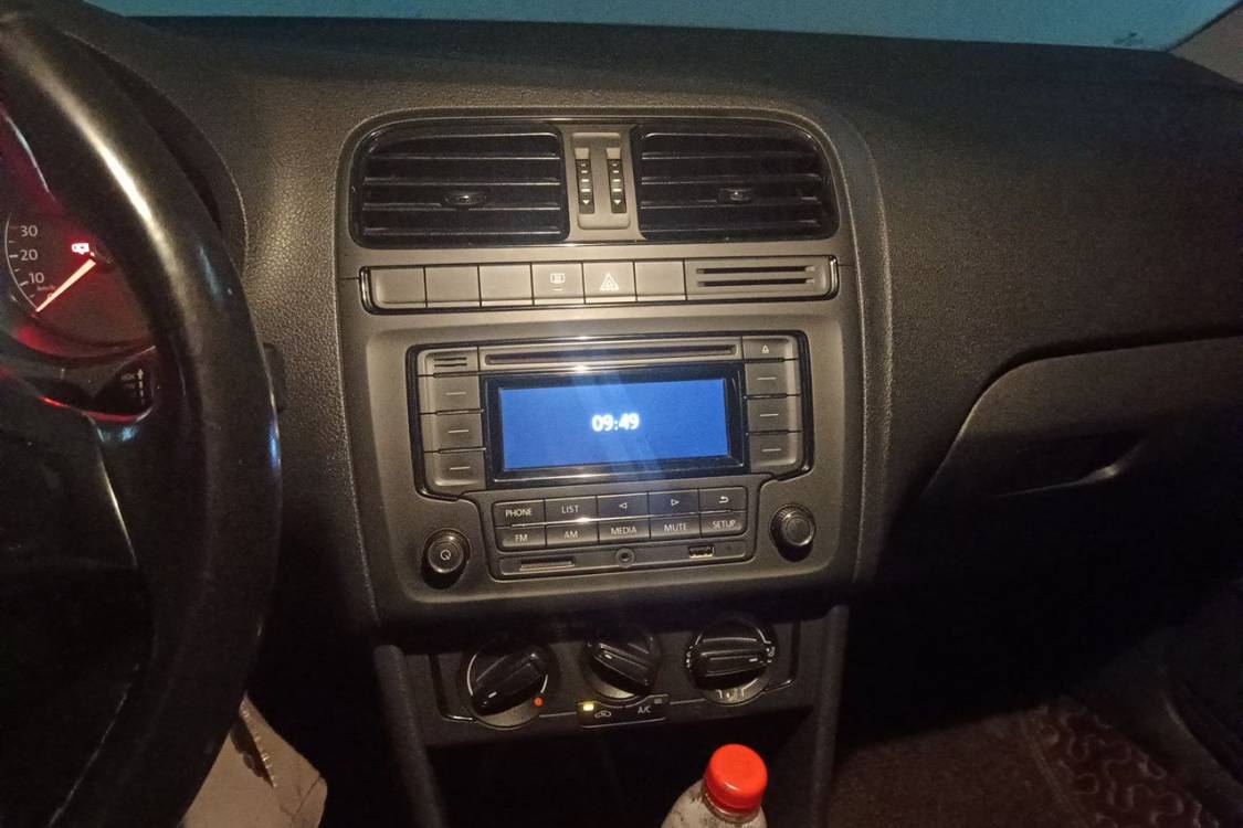 Volkswagen Polo 2016 #28 Volkswagen Polo 2016 car image #28