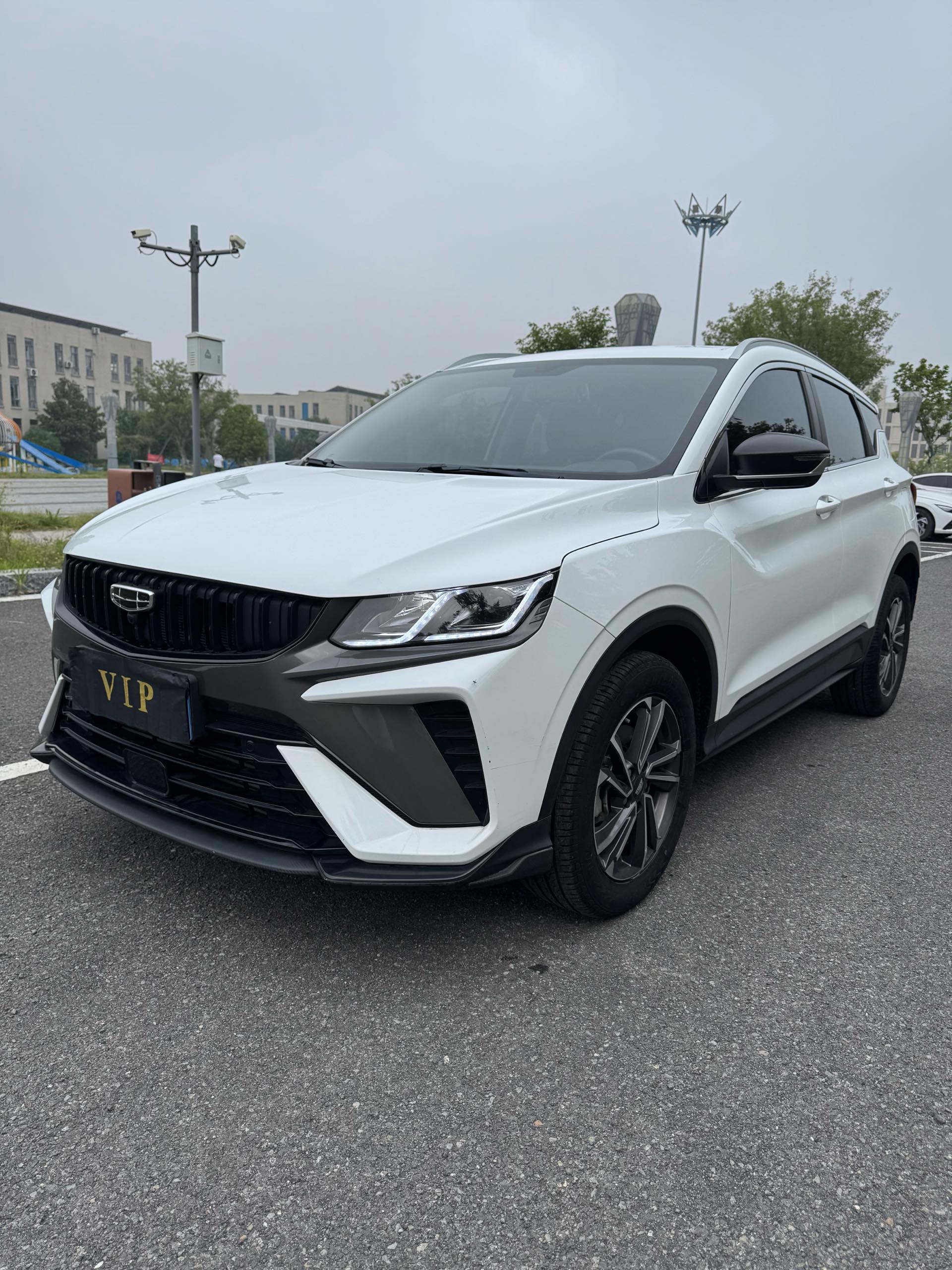 GEELY Coolray 2023 car image 
