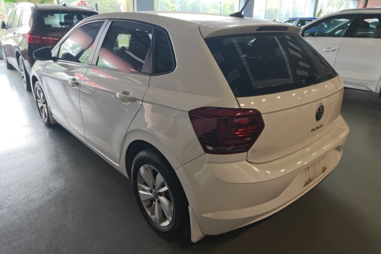 Volkswagen Polo 2021 car image #5
