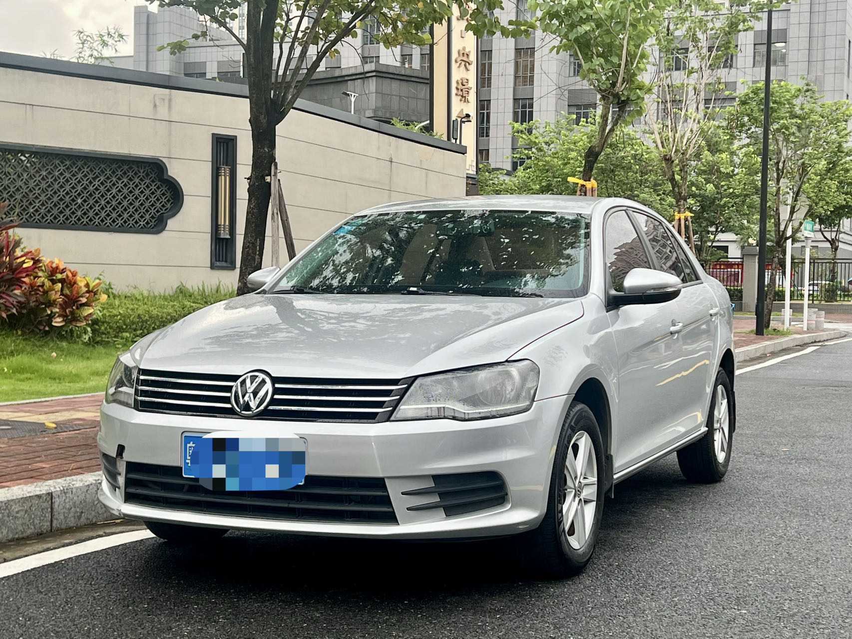 Volkswagen Bora 2014 car image 