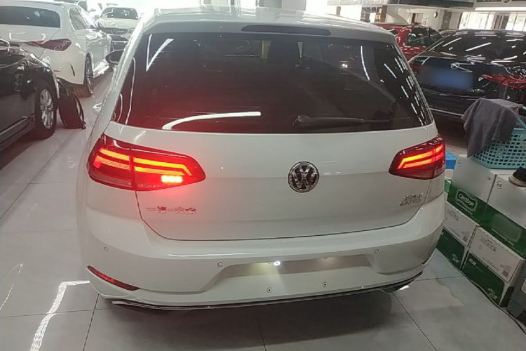 Volkswagen Golf 2018 #6 Volkswagen Golf 2018 car image #6