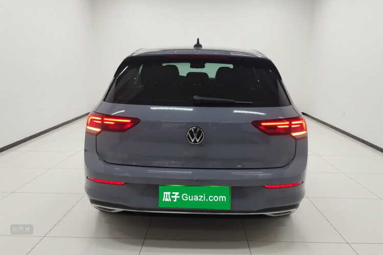 Volkswagen Golf 2022 car image #6