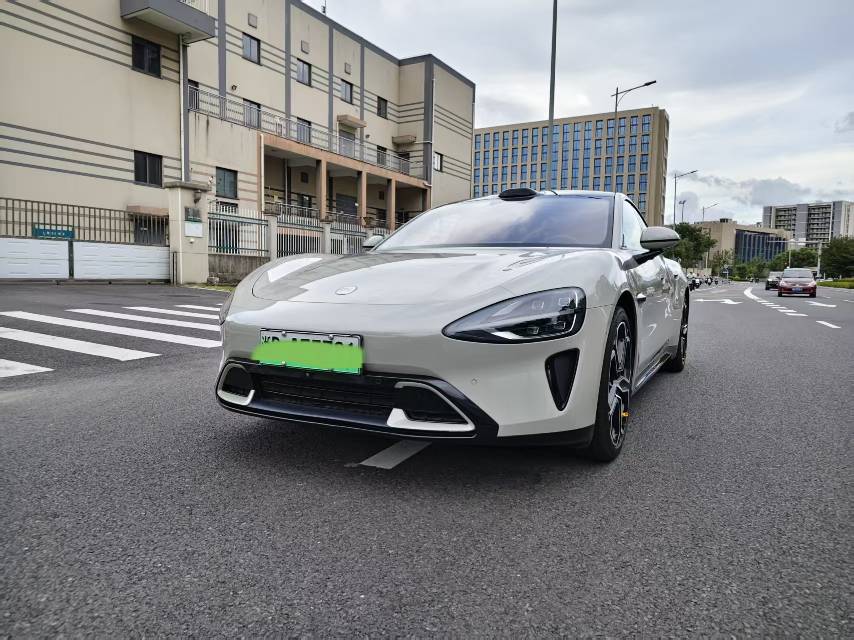 MI SU7 2024 car image 