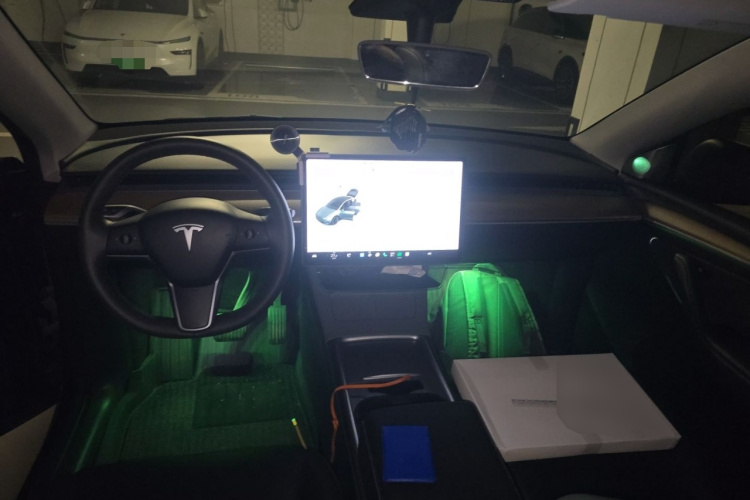 Tesla Model Y 2021 #7 Tesla Model Y 2021 car image #7