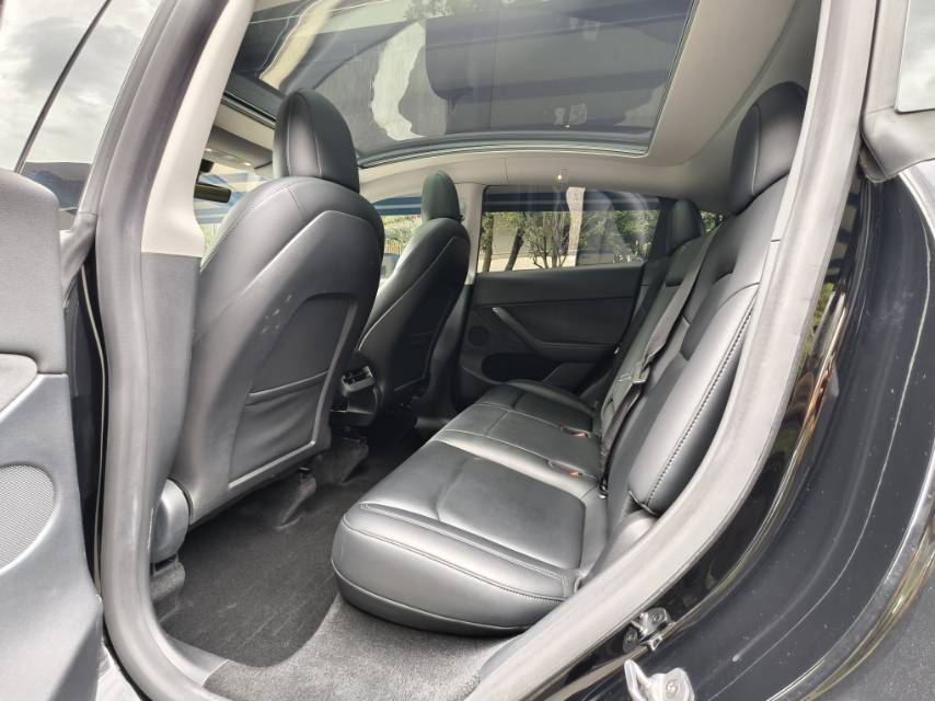 Tesla Model Y 2022 #6 Tesla Model Y 2022 car image #6