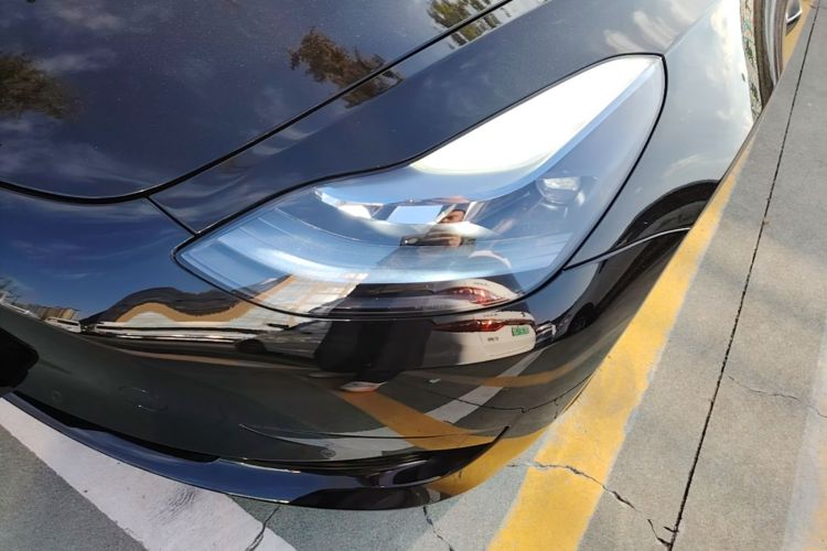Tesla Model 3 2023 imagem de carro #23