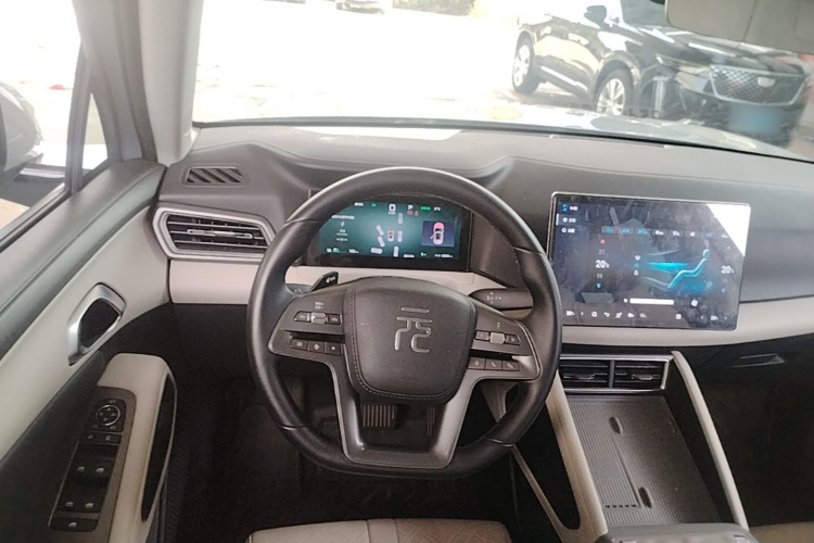 BYD YuanUP 2025 #11 BYD YuanUP 2025 car image #11